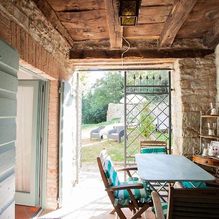 La Marcona Appartement Serramazzoni Buitenkant foto