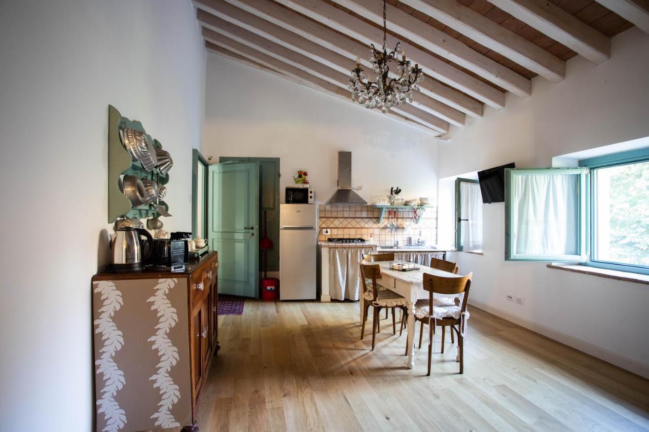 La Marcona Appartement Serramazzoni Buitenkant foto