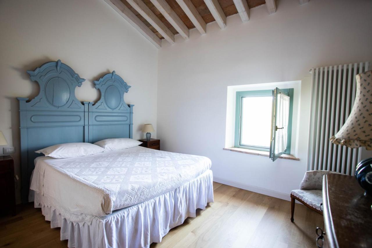 La Marcona Appartement Serramazzoni Buitenkant foto