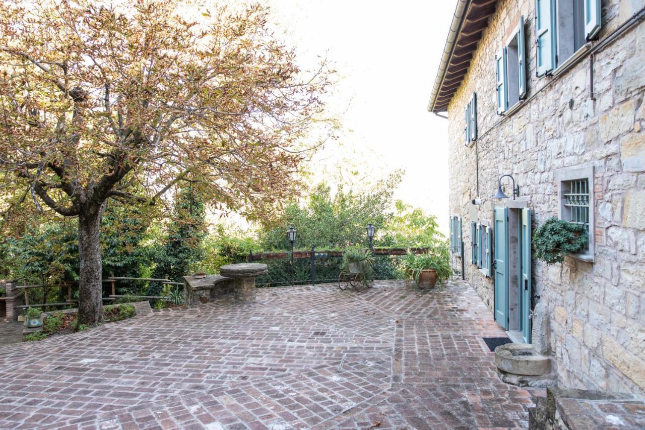 La Marcona Appartement Serramazzoni Buitenkant foto