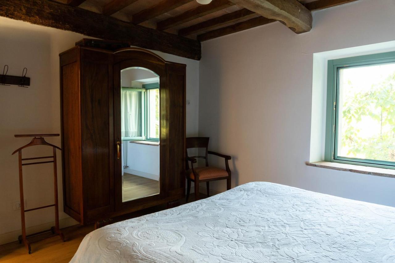 La Marcona Appartement Serramazzoni Buitenkant foto